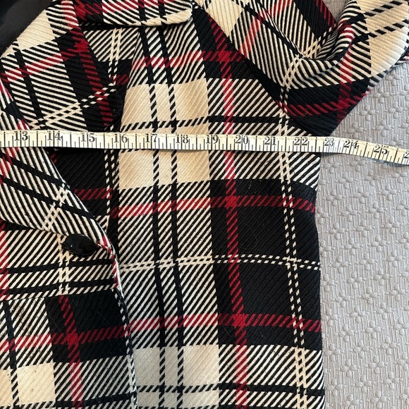 ** FINAL OFFER ** EUC PERFECT PLAID JACKET IN IVORY RED & BLACK WITH 3/4 SLEEVES - Picture 6 of 6